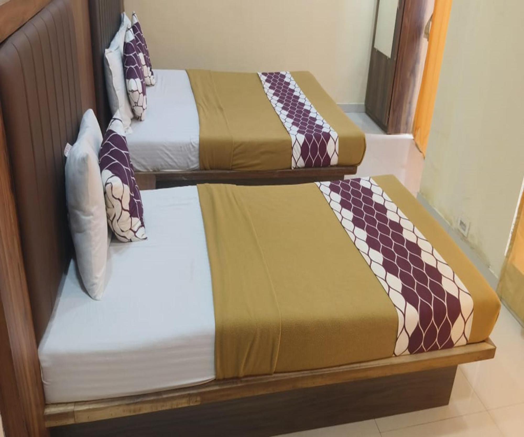 Hotel Om Sai Navi Mumbai Kültér fotó